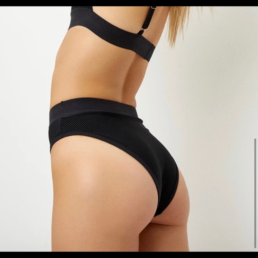 Frankie’s Bikinis Gabrielle Bottoms